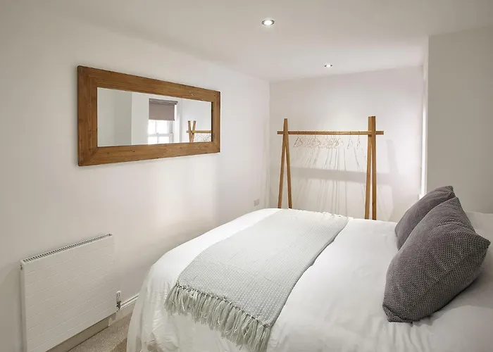 Host & Stay - Park View Apartment