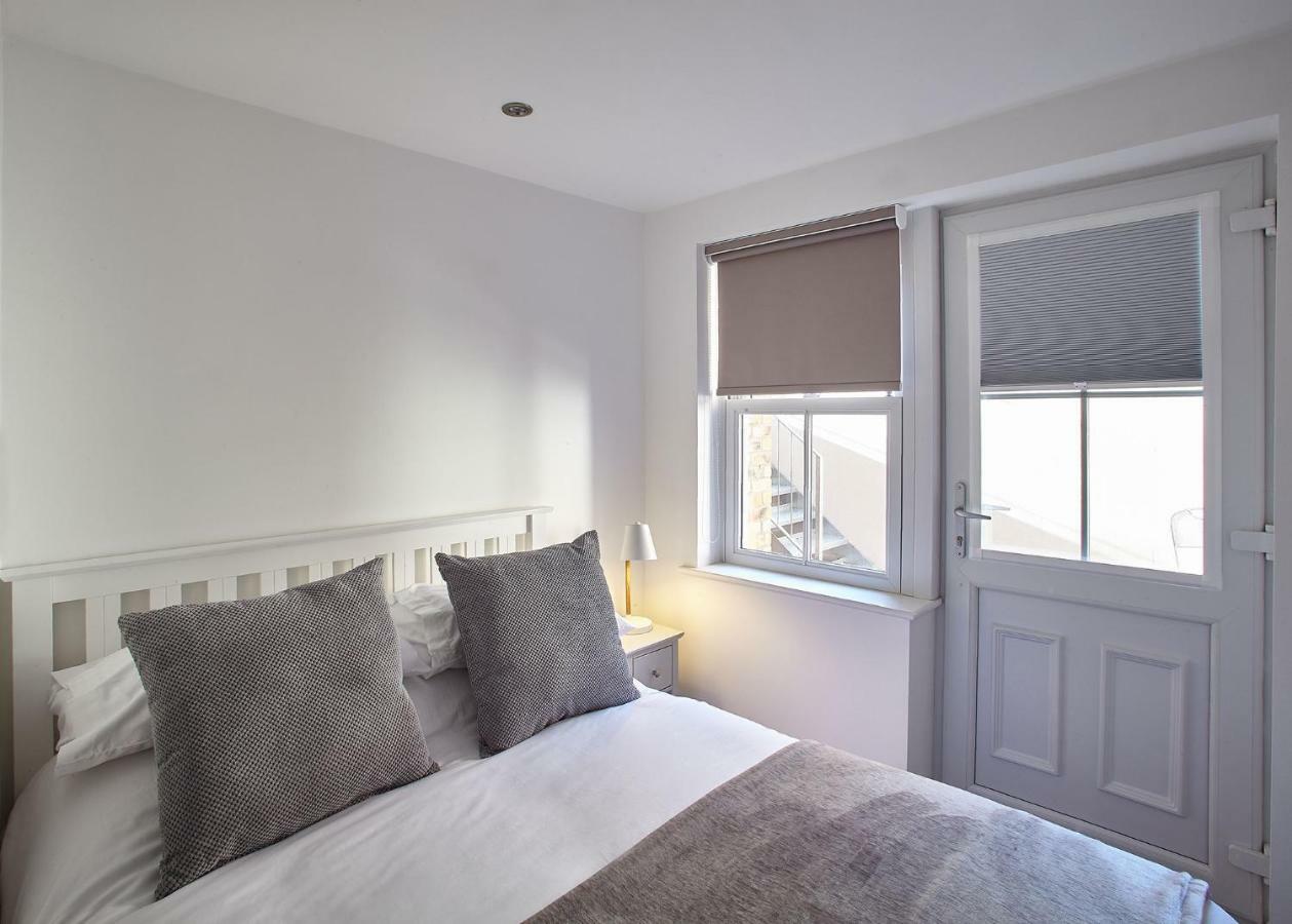 Apartment Host & - Park View Whitby